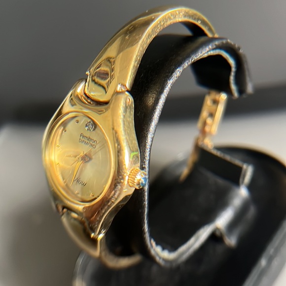 Armitron Now Gold Tone Ladies Bangle Bracelet Watch - Picture 14 of 15